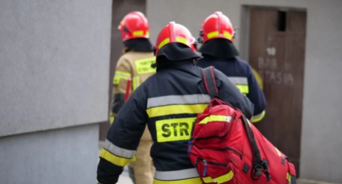 Tylko wczoraj strażacy dwukrotnie pomagali ratownikom w transporcie poszkodowanych