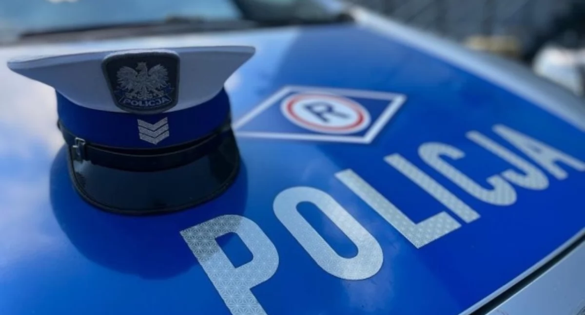 Nocna kolizja na A2 w Seligowie. Kierowca Toyoty uderzył w bariery