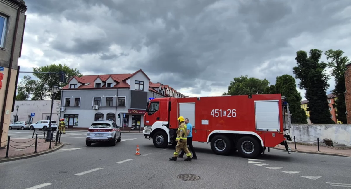 Łowicz. Podejrzenie ładunku wybuchowego, trwa ewakuacja! (foto) AKTUALIZACJA!