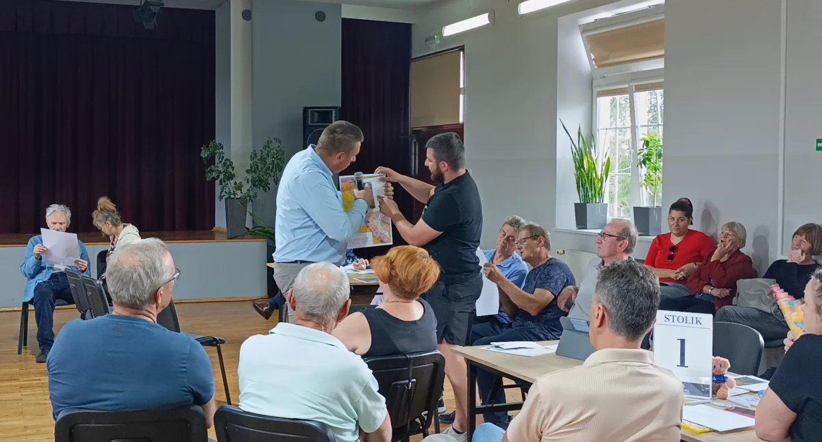 Burzliwe rozmowy o wiatrakach. Mieszkańcy gminy Zduny przez cały czas mają wątpliwości (foto,film)