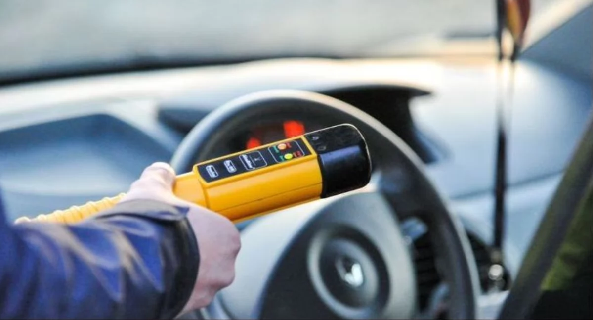 Pijany kierowca zatrzymany przez funkcjonariuszy policji