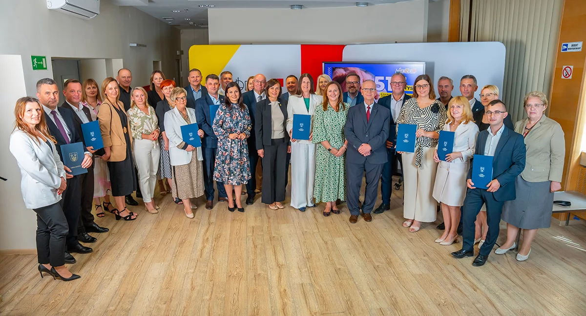 Gminy z powiatu łowickiego z dotacjami na pomoc zwierzętom (foto)