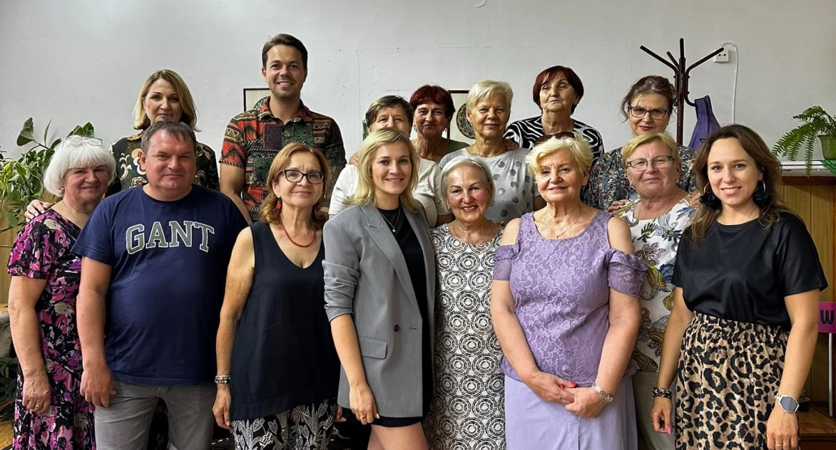 Radni Łączy nas Łowicz wspierają łowickie Amazonki. Fundusz przeznaczony na wyposażenie klubu (foto)