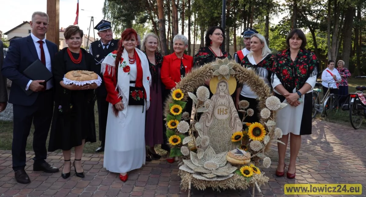 Bobrowniki dziękowały za plony podczas dożynek parafialnych (foto, film)