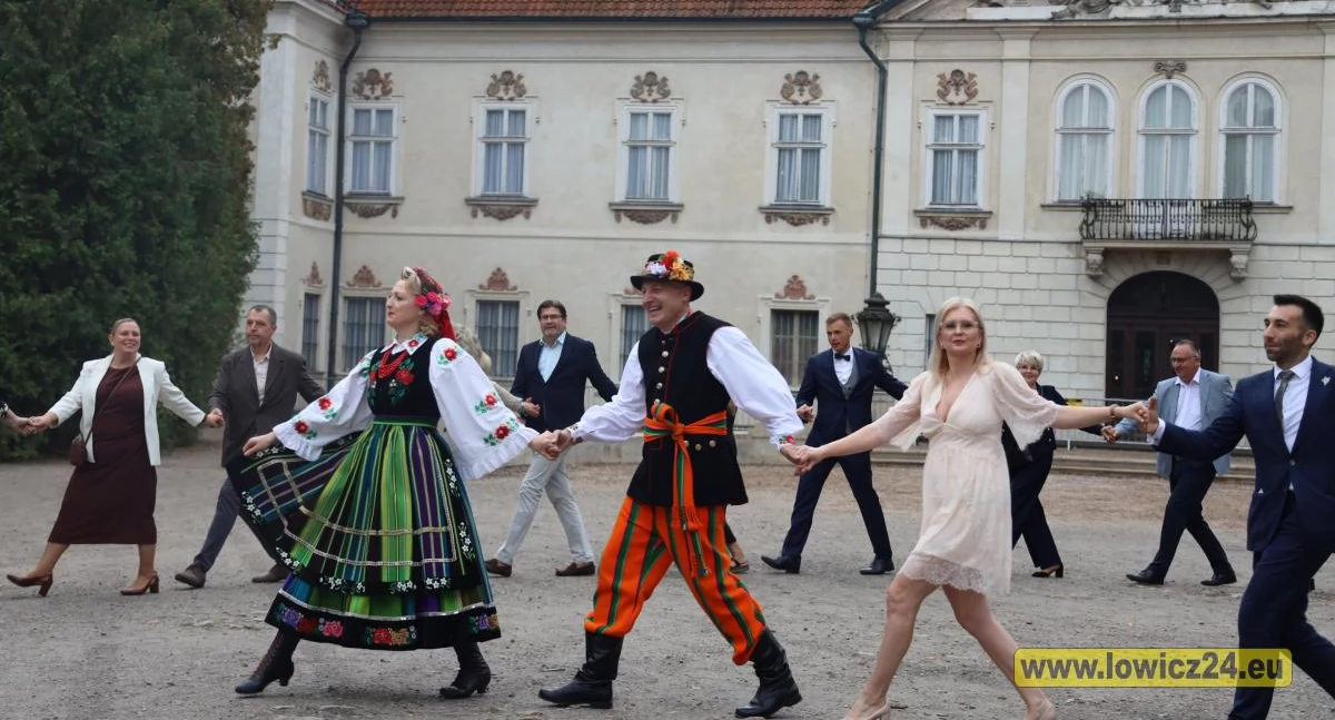 Polonez odtańczony w Nieborowie. Trwa IV Gala Charytatywna na rzecz chorych na białaczki (foto, film)