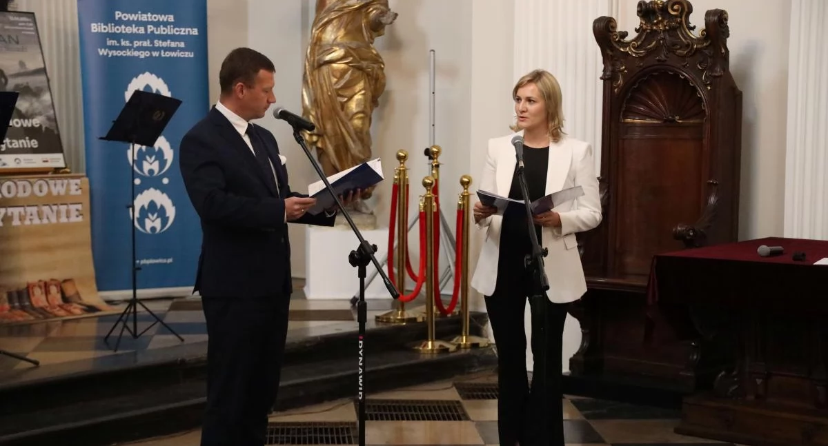 XIV Powiatowe Narodowe Czytanie w łowickim muzeum