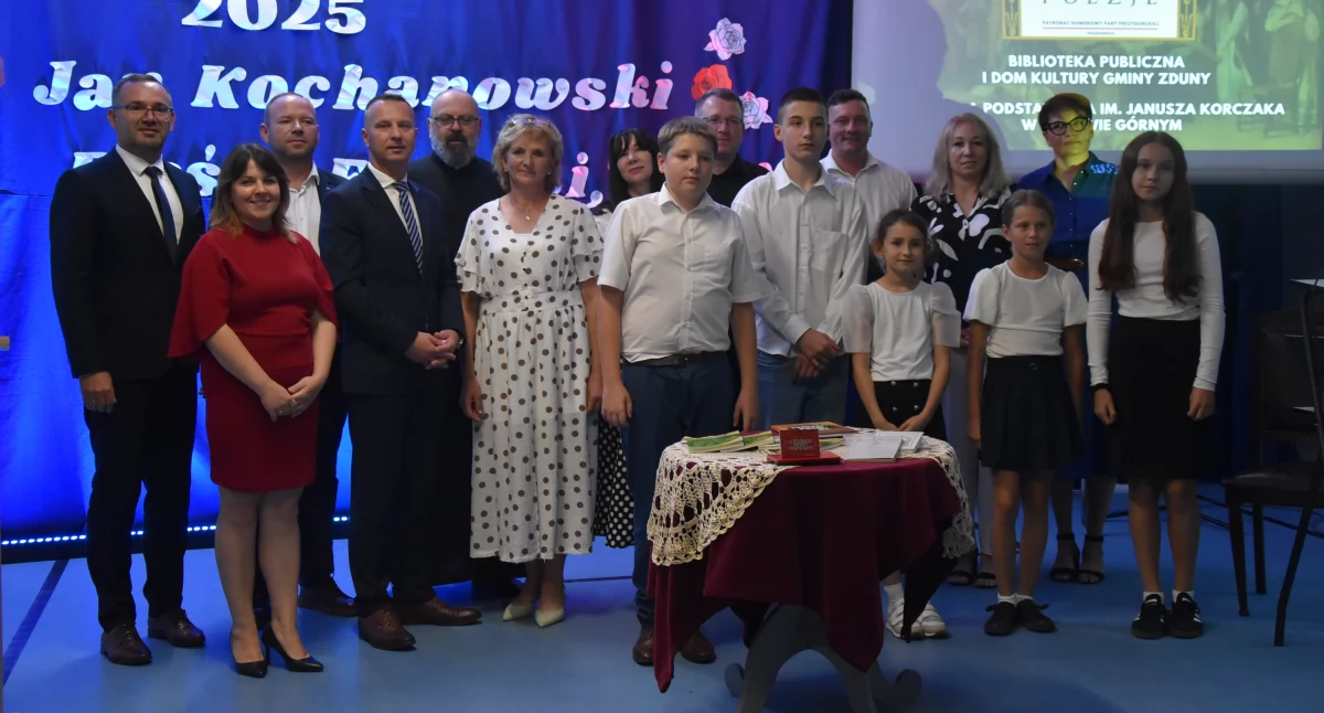 Treny, pieśni i fraszki Kochanowskiego wybrzmiały w Bąkowie Górnym (foto,film)