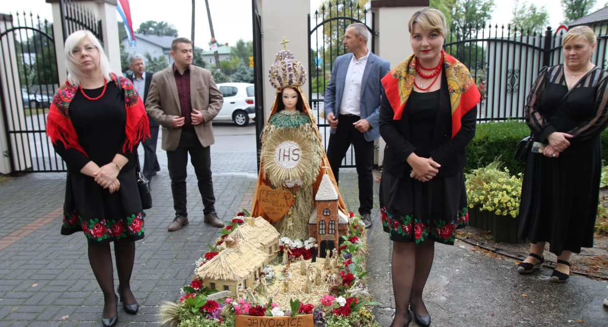 Dożynki parafialne w Bednarach (foto, film)