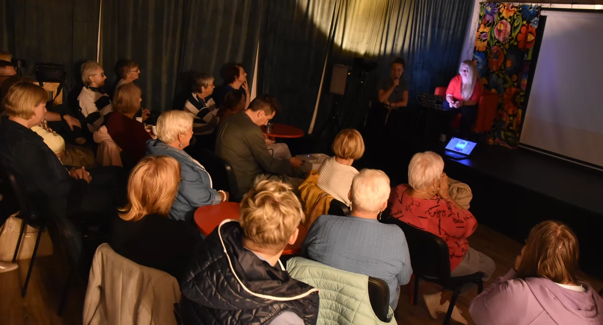 Podróżnicze opowieści w Łowiczu. Publiczność wyruszyła do Etiopii (foto,film)