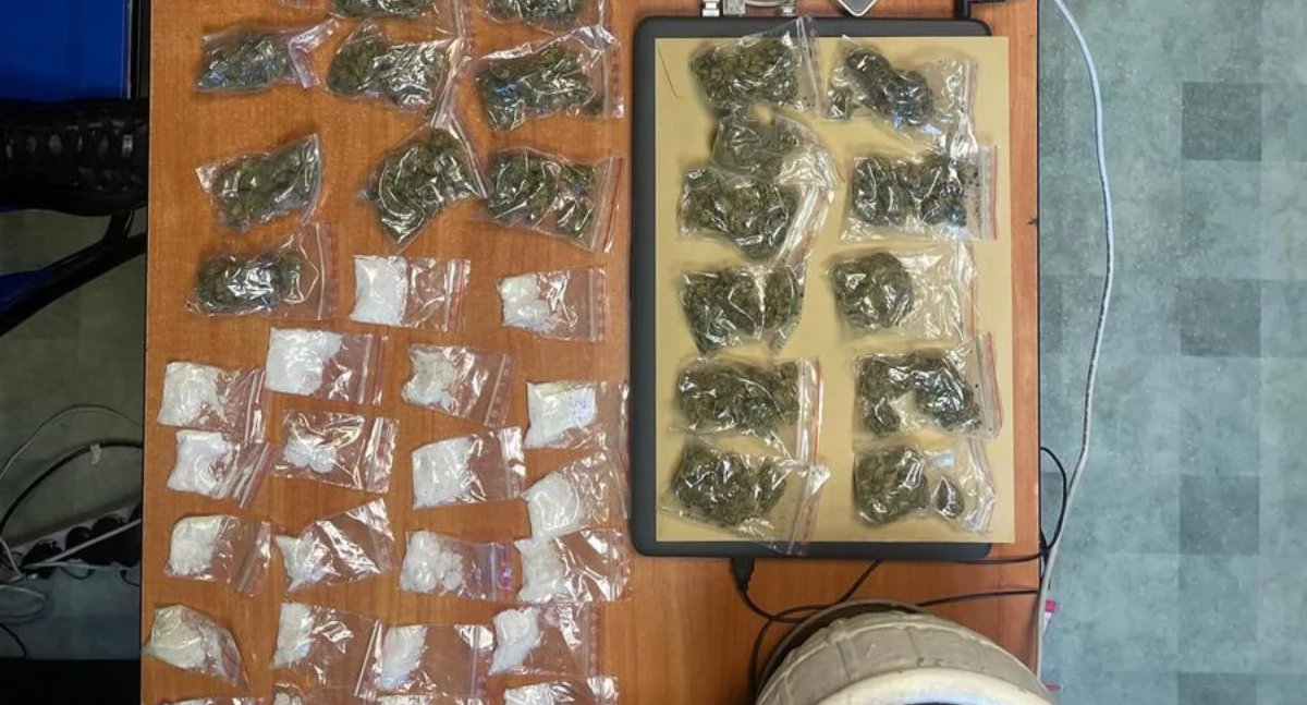 Łowiccy kryminalni uderzają w narkobiznes. Co posiadał zatrzymany mężczyzna? (foto)