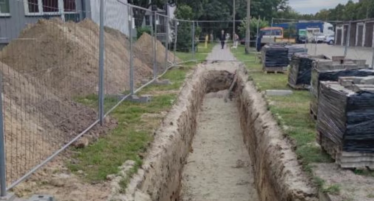 Modernizacja ciepłociągu w Łowiczu. ZEC i ŁSM wyjaśniają (foto)