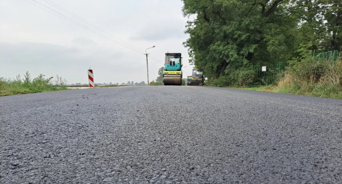 Modernizacja drogi Oszkowice–Piaski Bankowe wchodzi w najważniejszy etap (foto)