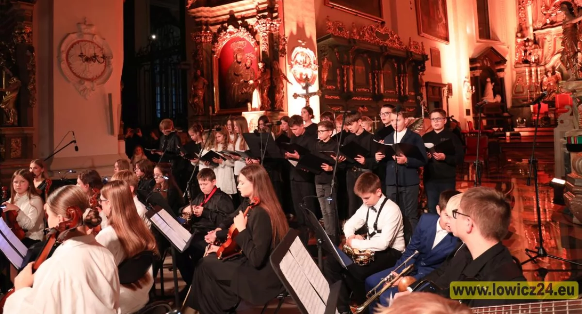 Koncert ku czci Jana Pawła II. Muzyczne zakończenie XXV Dnia Papieskiego (foto, film)