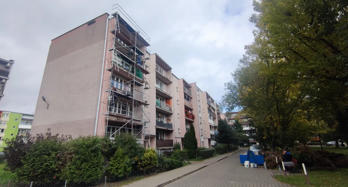 Bezpieczniej i estetyczniej. ŁSM inwestuje w remont balkonów (foto)
