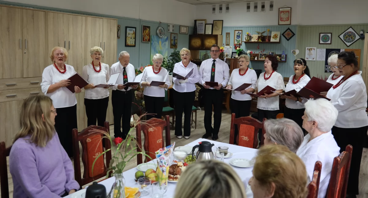 Łowicz. Klub Seniora „Radość” świętował Klubowy Dzień Seniora (foto, film)