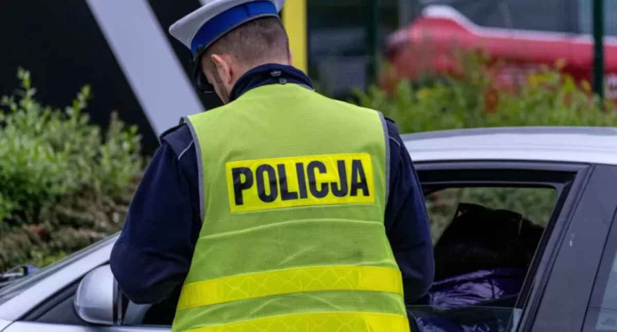 Zatrzymanie za brak pasów ujawniło poważniejsze wykroczenia kierowcy