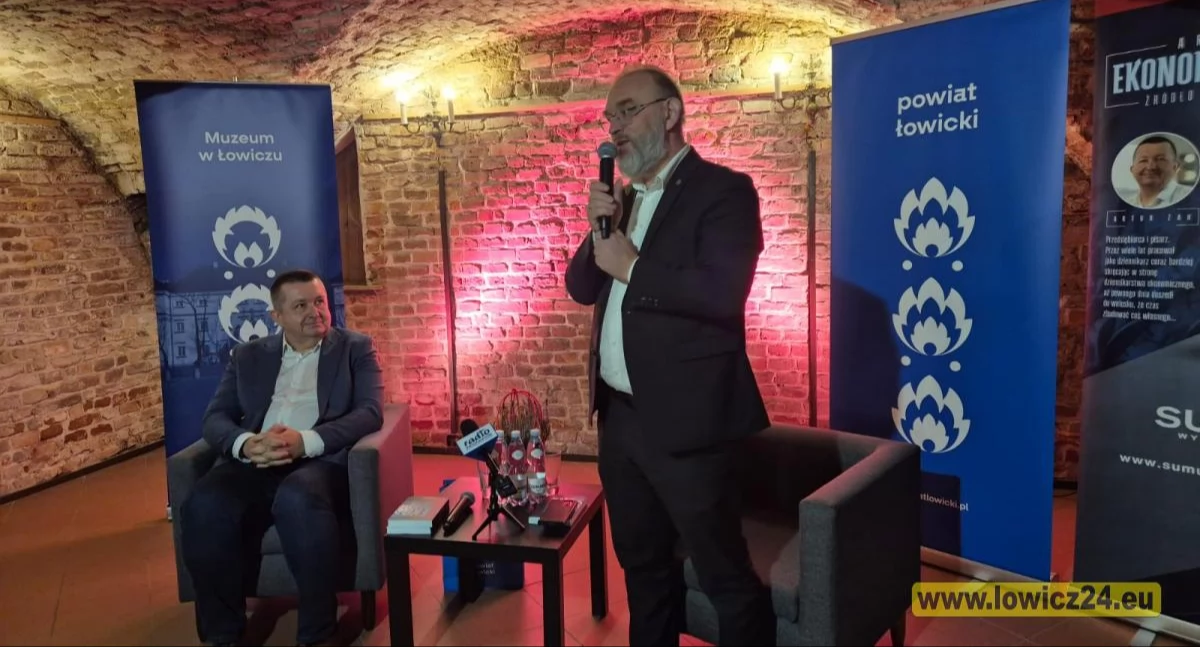 Spotkanie z Arturem Żakiem w łowickim muzeum (foto)