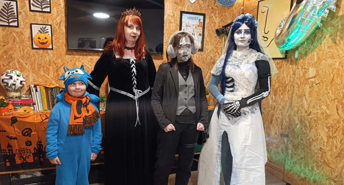 „Halloweenowa Fantazja” z Łączy nas Łowicz przyciągnęła dziesiątki przebierańców (foto)