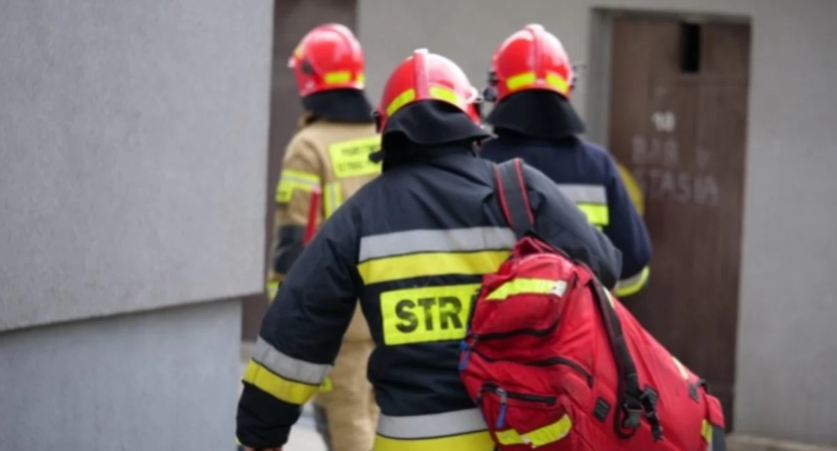 Nie było wolnego ZRM! Strażacy i rodzina walczyli o życie seniorki!