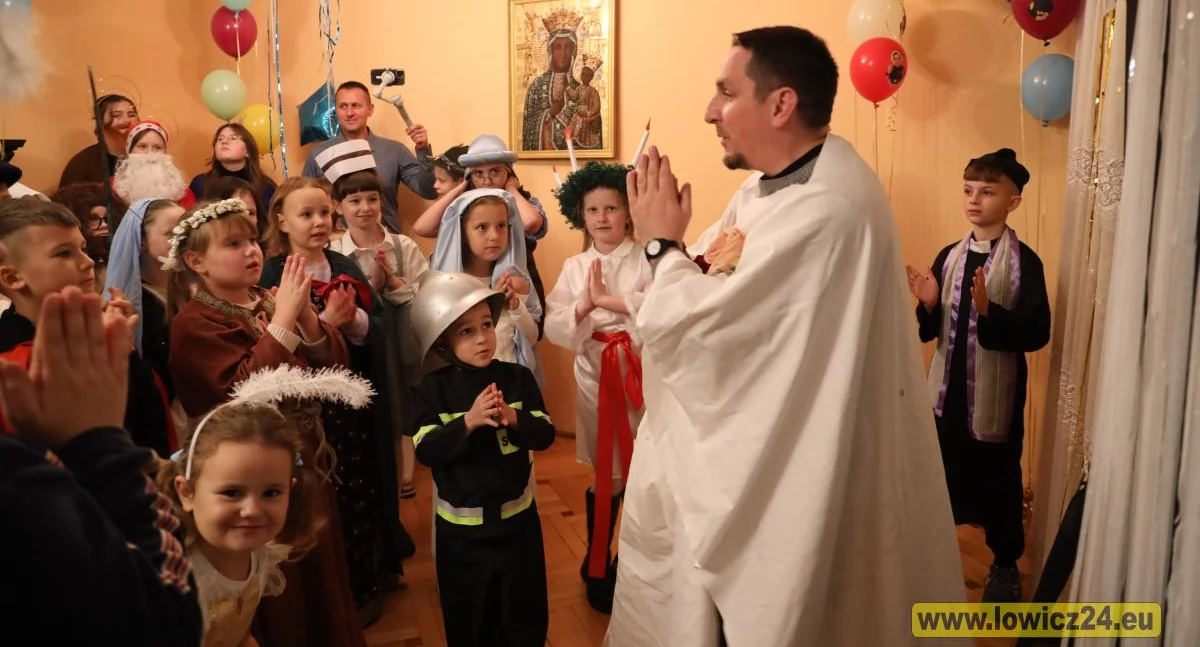 Bal świętych w parafii św. Wojciecha w Kompinie (foto, film)