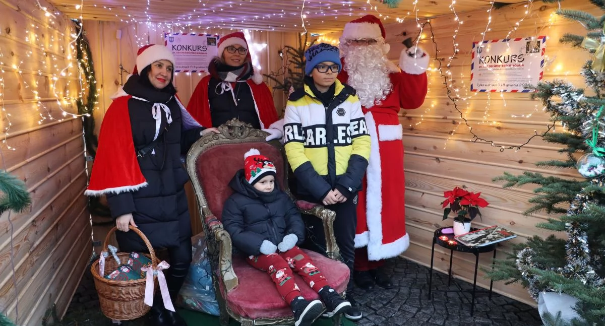 Świąteczna magia na Starym Rynku w Łowiczu. Już niebawem Miejska Choinka i 3-dniowy jarmark