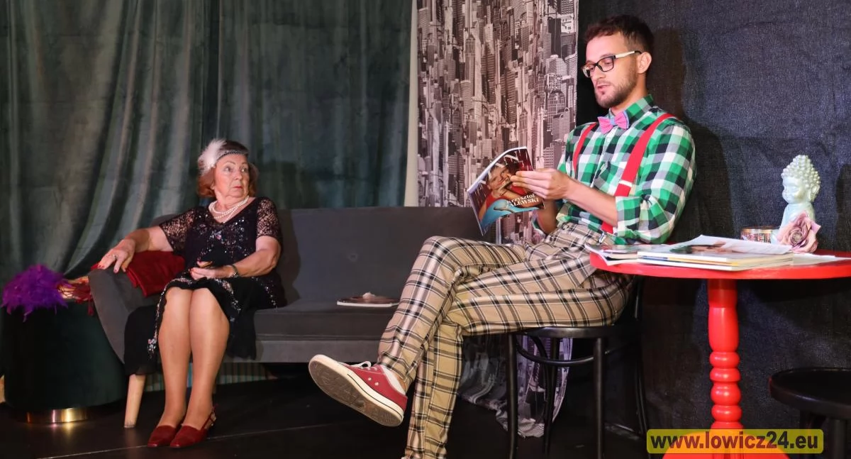 „Mściciel” Mrożka na łowickiej scenie. Teatr Amatorski „Inspiracje” ponownie zachwycił publiczność (foto)