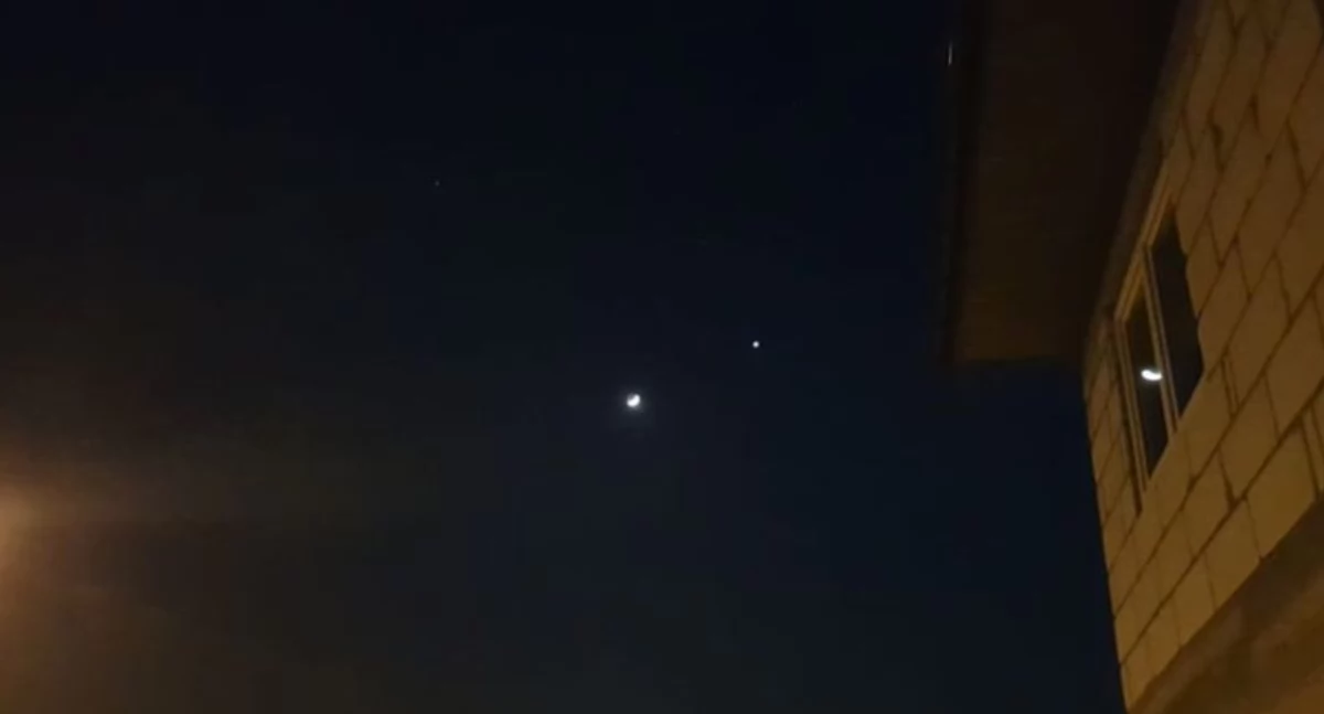 Spójrz w niebo! Dziś po zachodzie słońca niezwykłe zjawisko!