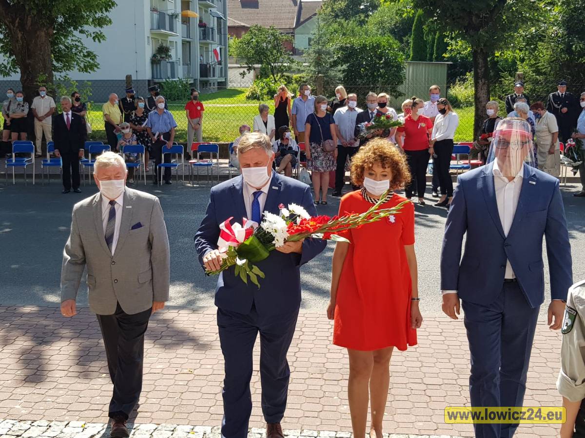  | Zdjęcie dotyczy Obchody Święta Wojska Polskiego w Łowiczu zostało dodane przez Portal lowicz24.eu - w dniu 2020-08-15 id nr: 4256279 | 