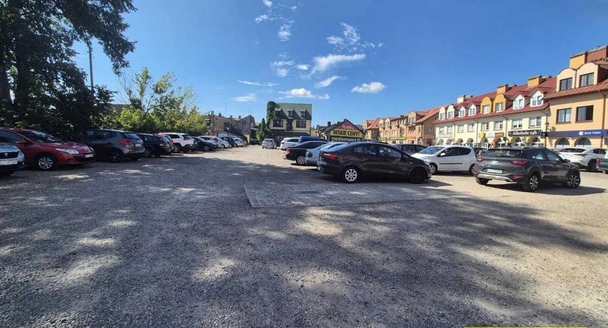 Inwestycje i remonty, Rusza remont nawierzchni parkingu Koziej Łowiczu - zdjęcie, fotografia