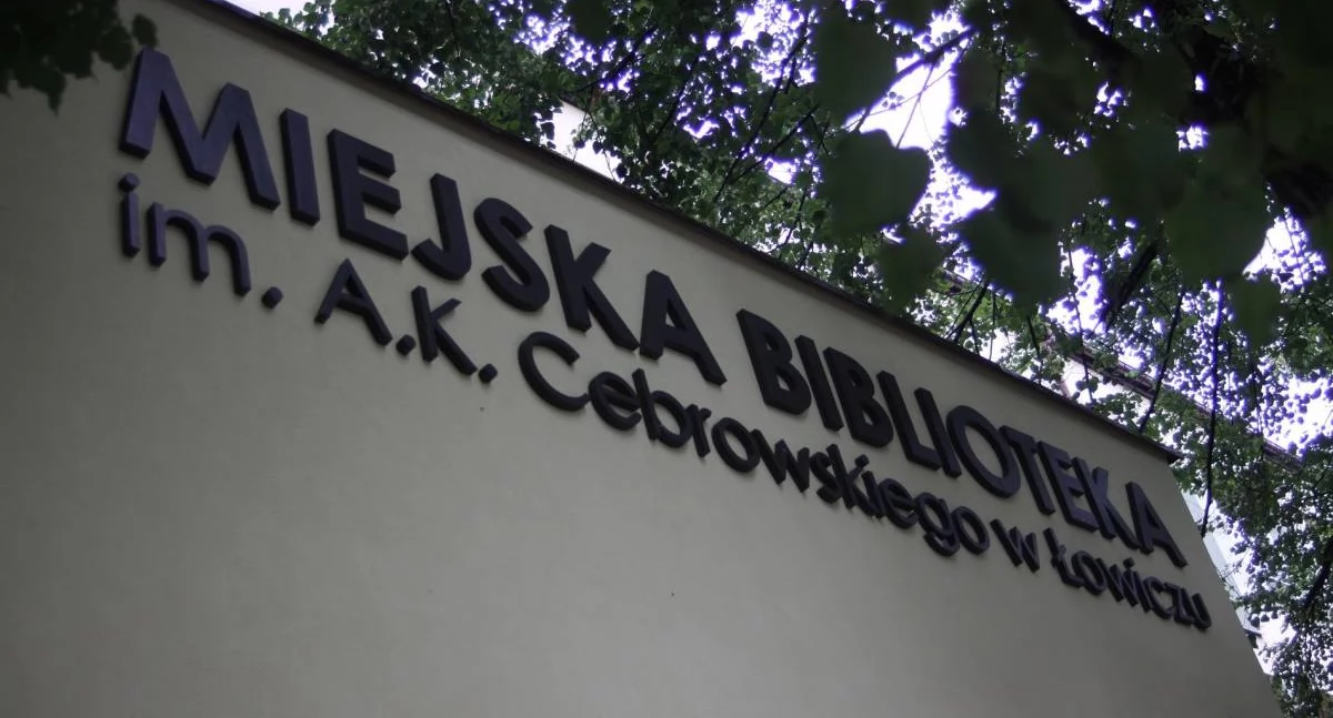 Urząd Miejski, Łowicz Ogłoszono konkurs dyrektora miejskiej biblioteki - zdjęcie, fotografia