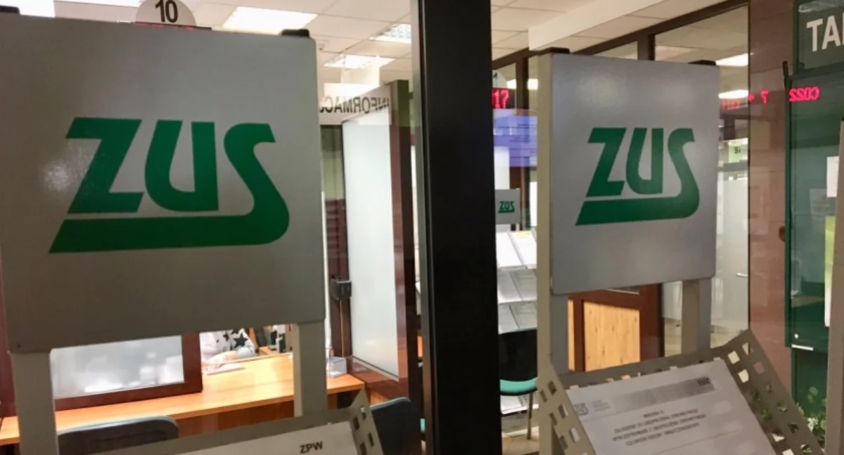 Informacje ZUS i US, Znamy termin wypłaty pierwszych Czternastek - zdjęcie, fotografia