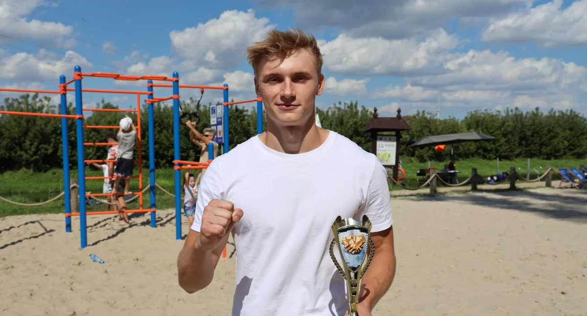 Inne, Powiatowe Zawody Street Workout Łowiczu - zdjęcie, fotografia