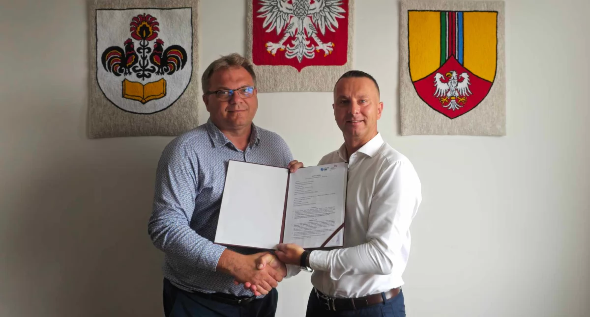 Inwestycje i remonty, Zduny Rozpoczyna remont Urzędu Gminy (foto) - zdjęcie, fotografia