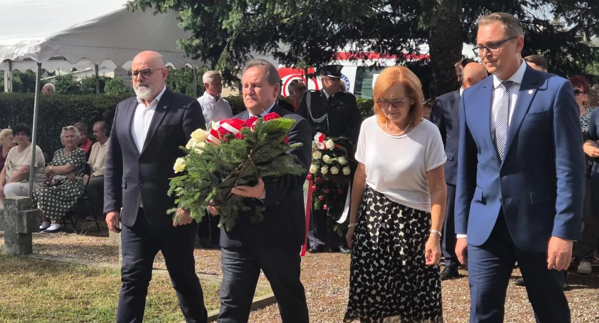 Uroczystości patriotyczne, Obchody rocznicy wybuchu Wojny Światowej Łowiczu (foto film) - zdjęcie, fotografia