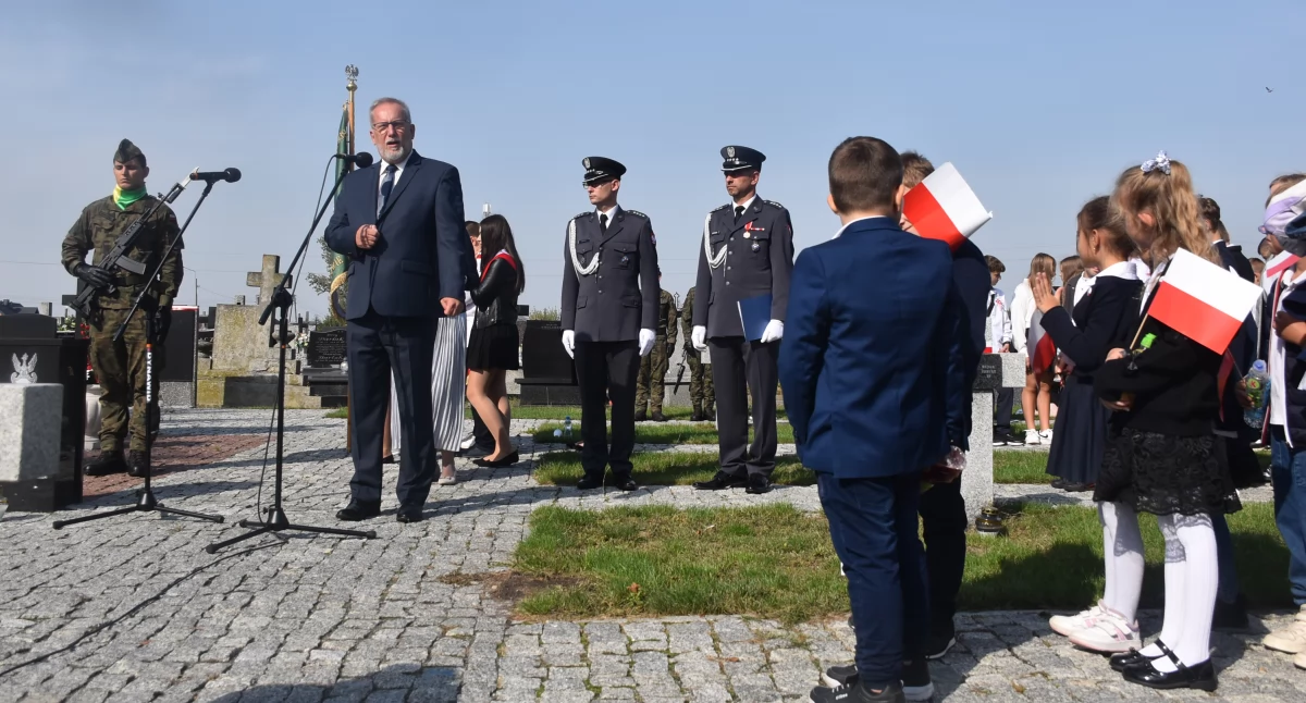Uroczystości patriotyczne, Kocierzewie uczcili rocznicę Bitwy Bzurą (foto film) - zdjęcie, fotografia