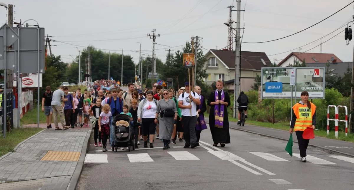 Kościół, Łowicz Wkrótce spotkanie pielgrzymów grupy świętego Archanioła Gabriela ŁPPM - zdjęcie, fotografia