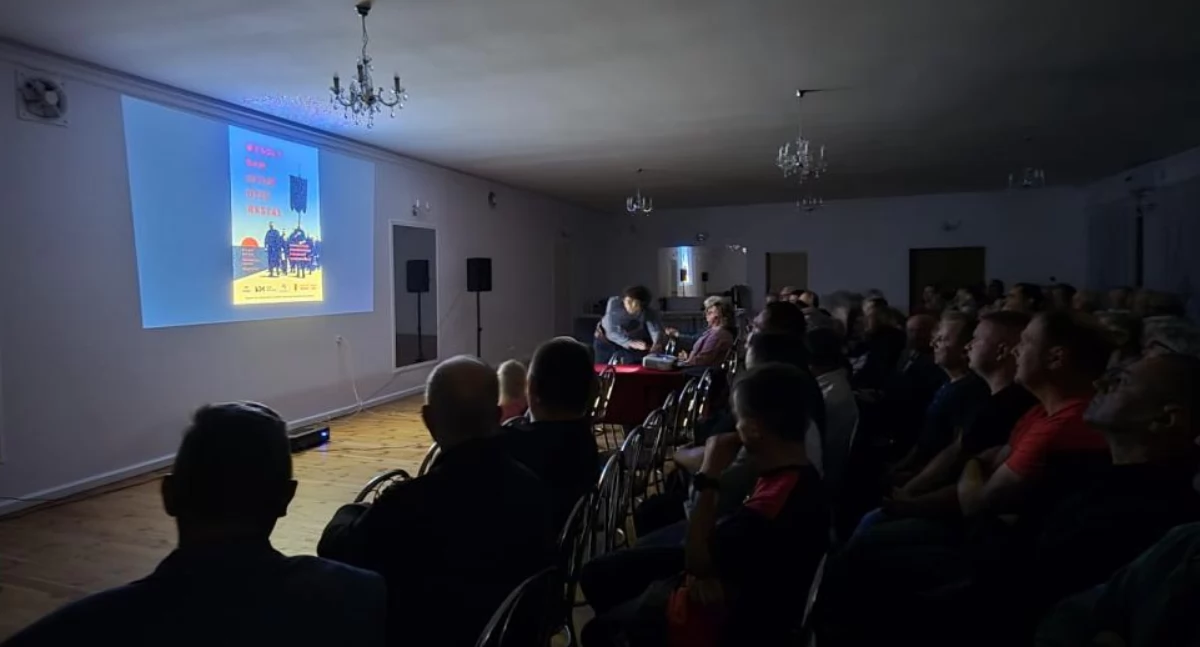 Straż pożarna, Premiera filmu chorągwiarzach Parmy (foto film) - zdjęcie, fotografia
