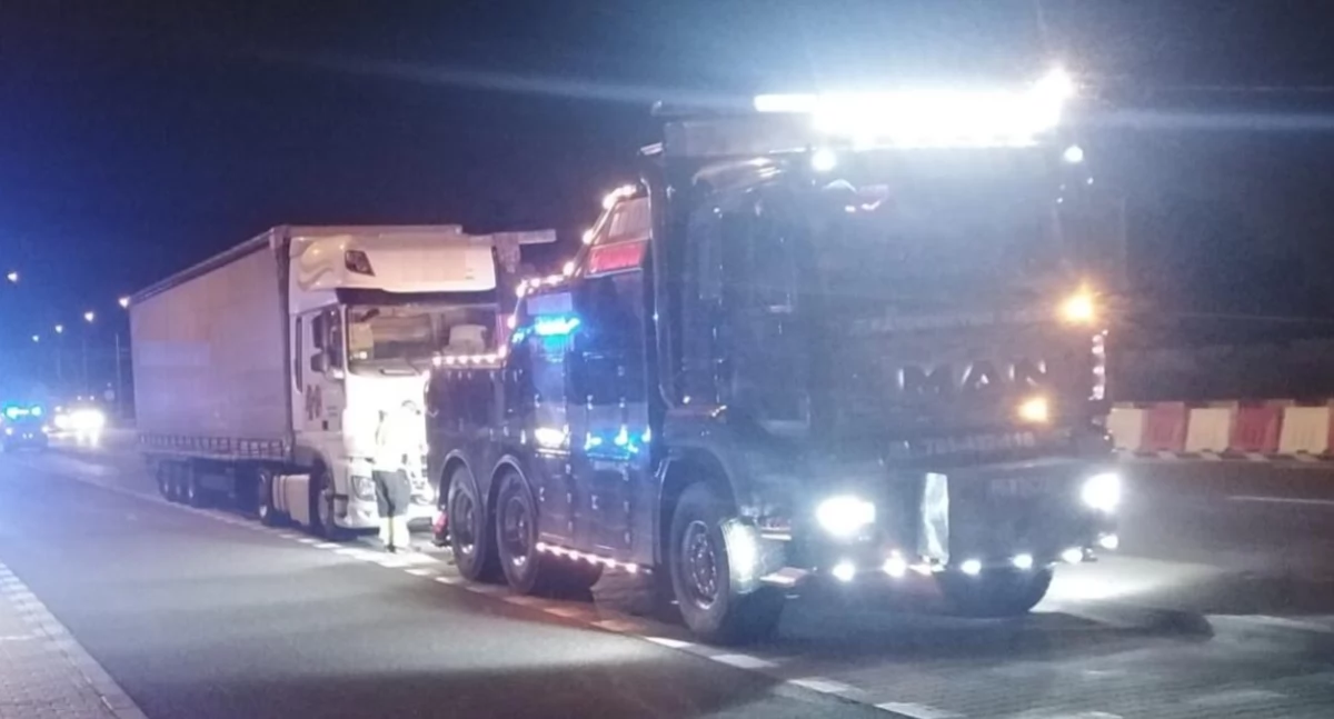 Komunikaty inspekcji transportu drogowego, dziwny dokument Łowiccy inspektorzy kontroli ukraińskiego przewoźnika - zdjęcie, fotografia