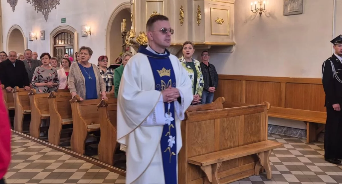 Kościół, proboszcz parafii Orłowie Zmiany personalne kontrowersjach parafii - zdjęcie, fotografia