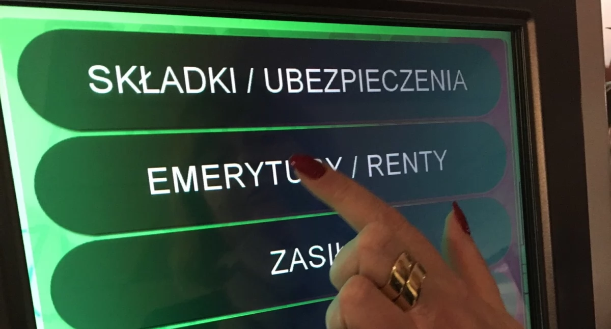 Informacje ZUS i US, Studencie pobierasz rentę rodzinną zapomnij złożyć wniosku zaświadczenia - zdjęcie, fotografia