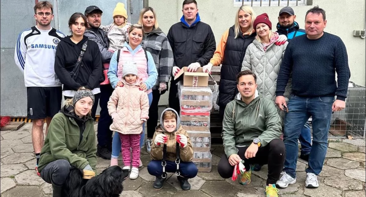 Stowarzyszenia, Stowarzyszenie Łączy Łowicz ponownie odwiedziło łowickie schronisko (foto) - zdjęcie, fotografia