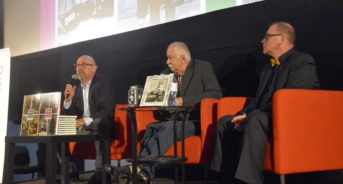 Spotkania, Druga część albumu „Łowicka Kultura Ludowa” ujrzała światło dzienne (foto film) - zdjęcie, fotografia