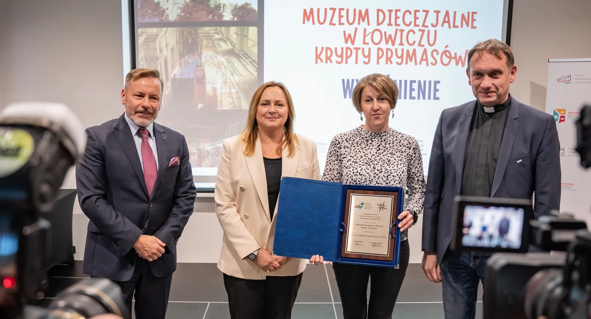 Urząd Marszałkowski, Krypty Prymasów Łowiczu wśród najlepszych atrakcji turystycznych regionu! - zdjęcie, fotografia