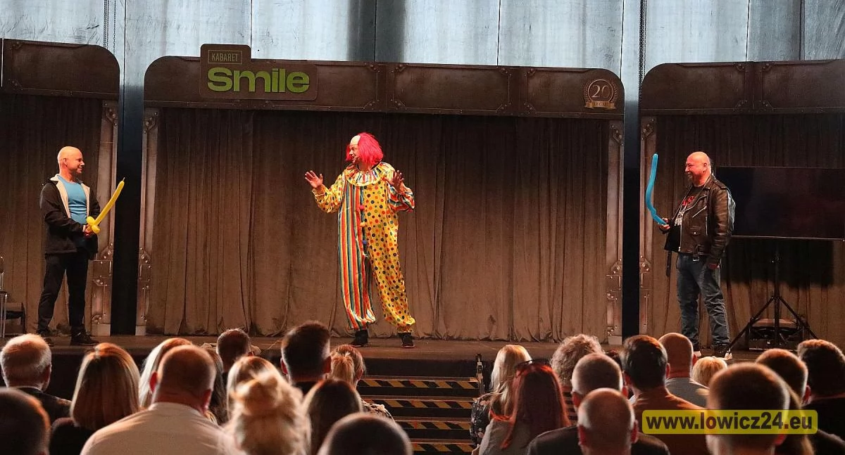 Koncerty, Kabaret SMILE rozbawił Łowicz lecie! (foto) - zdjęcie, fotografia