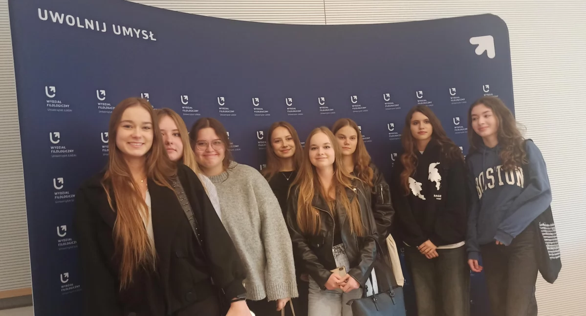Szkoły, Uczniowie Uniwersytecie Łódzkim (foto) - zdjęcie, fotografia