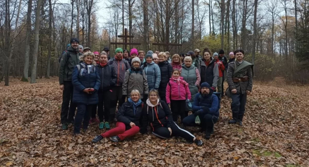 Turystyka i rekreacja, czwarty pieszo przejdą Szlakiem Wielkiej Wojny - zdjęcie, fotografia