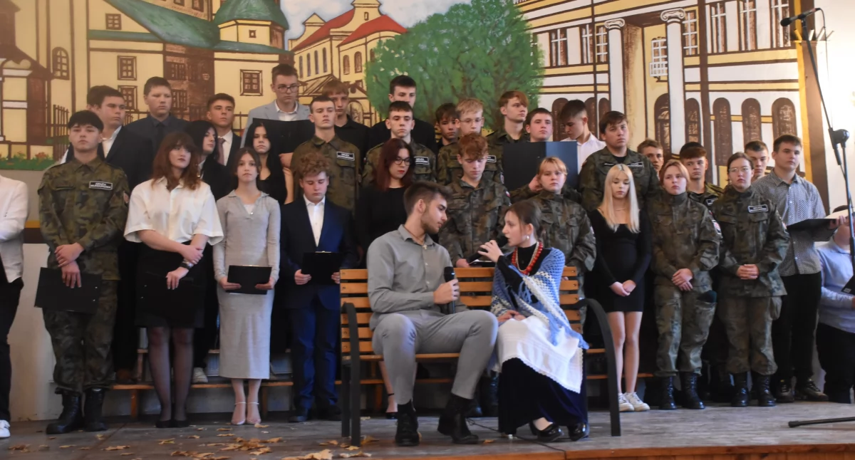 Uroczystości patriotyczne, Władze miasta powiatu uczciły rocznicę odzyskania Niepodległości (foto film) - zdjęcie, fotografia