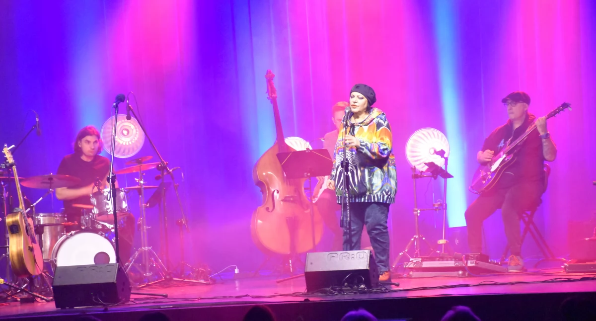 Koncerty, Łobaszewska Nowak koncert Łowiczu (foto film) - zdjęcie, fotografia
