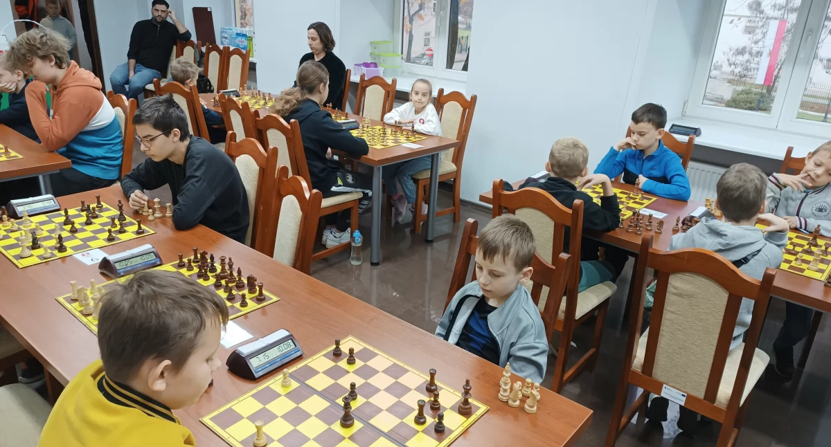 Szachy, Centrum Kultury zacięty turniej szachowy (foto) [WYNIKI] - zdjęcie, fotografia