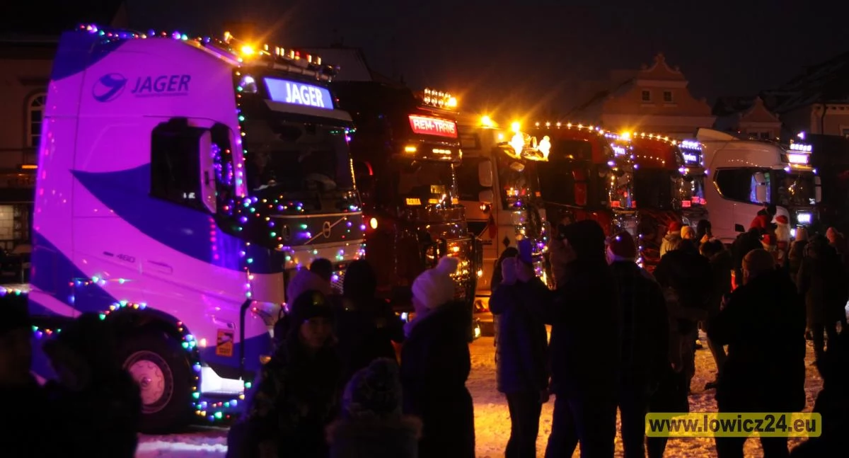 Stowarzyszenia, Truckerski Konwój Mikołajkowy pojawi Miejskiej Choince - zdjęcie, fotografia
